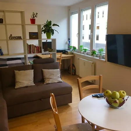 Cosy Studio Andy With Great Location Apartman Ljubljana Kültér fotó